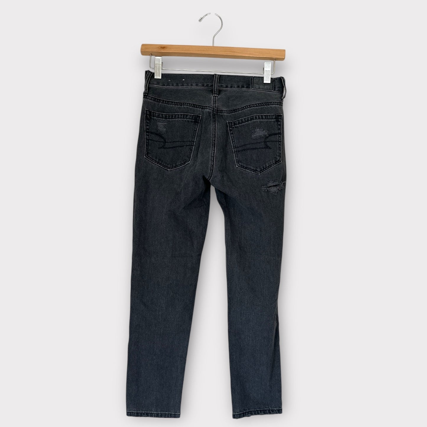 American Eagle Vintage High Rise distressed 00 short