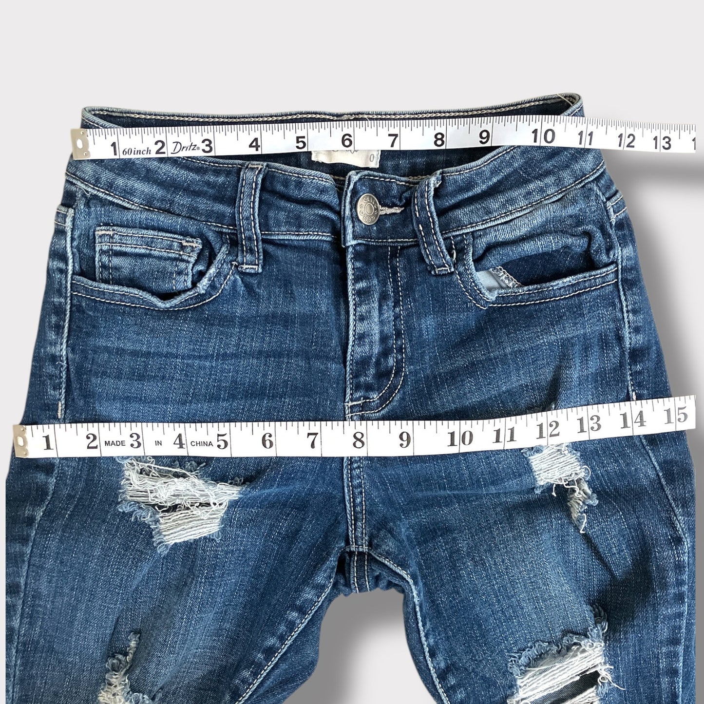 Cello mid rise skinny curvy fit skinny distressed 0