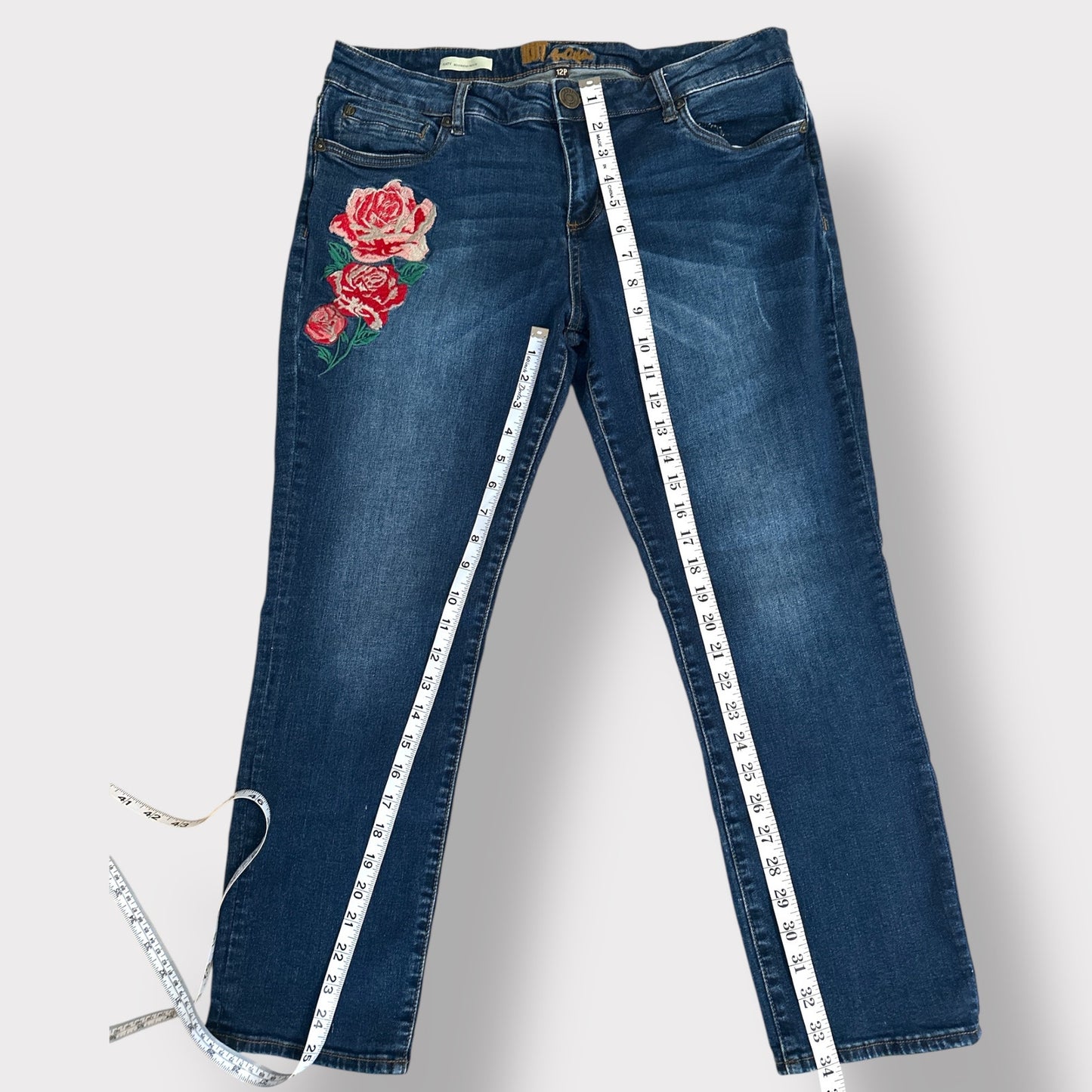 Kut From The Kloth Katie Boyfriend Embroidered Rose Straight Leg short 12 P