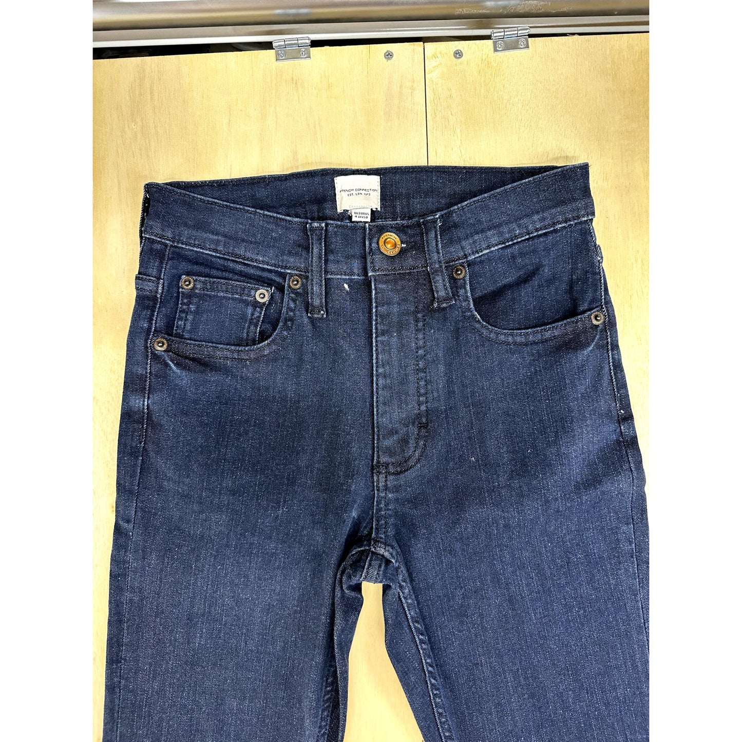French Connection rebound 4xxxxs dark wash mid rise skinny