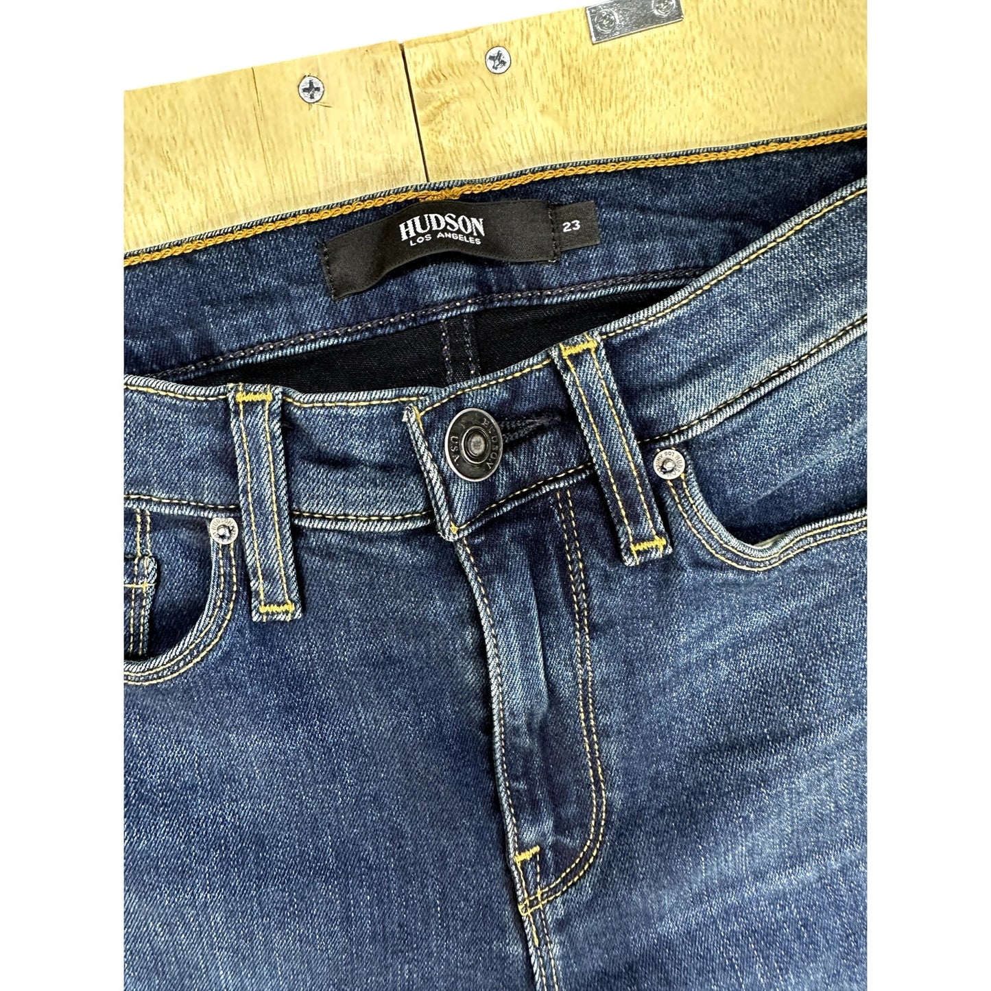 NWOT- Hudson Nico Super Skinny - 23/000