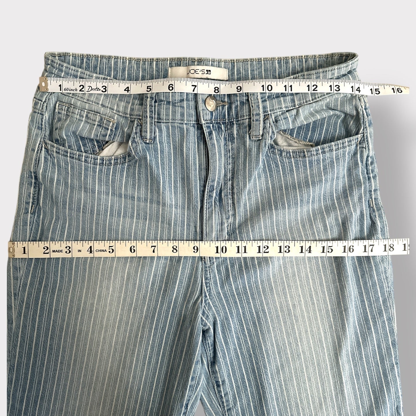 Joes Jeans pinstriped mom capri size 29