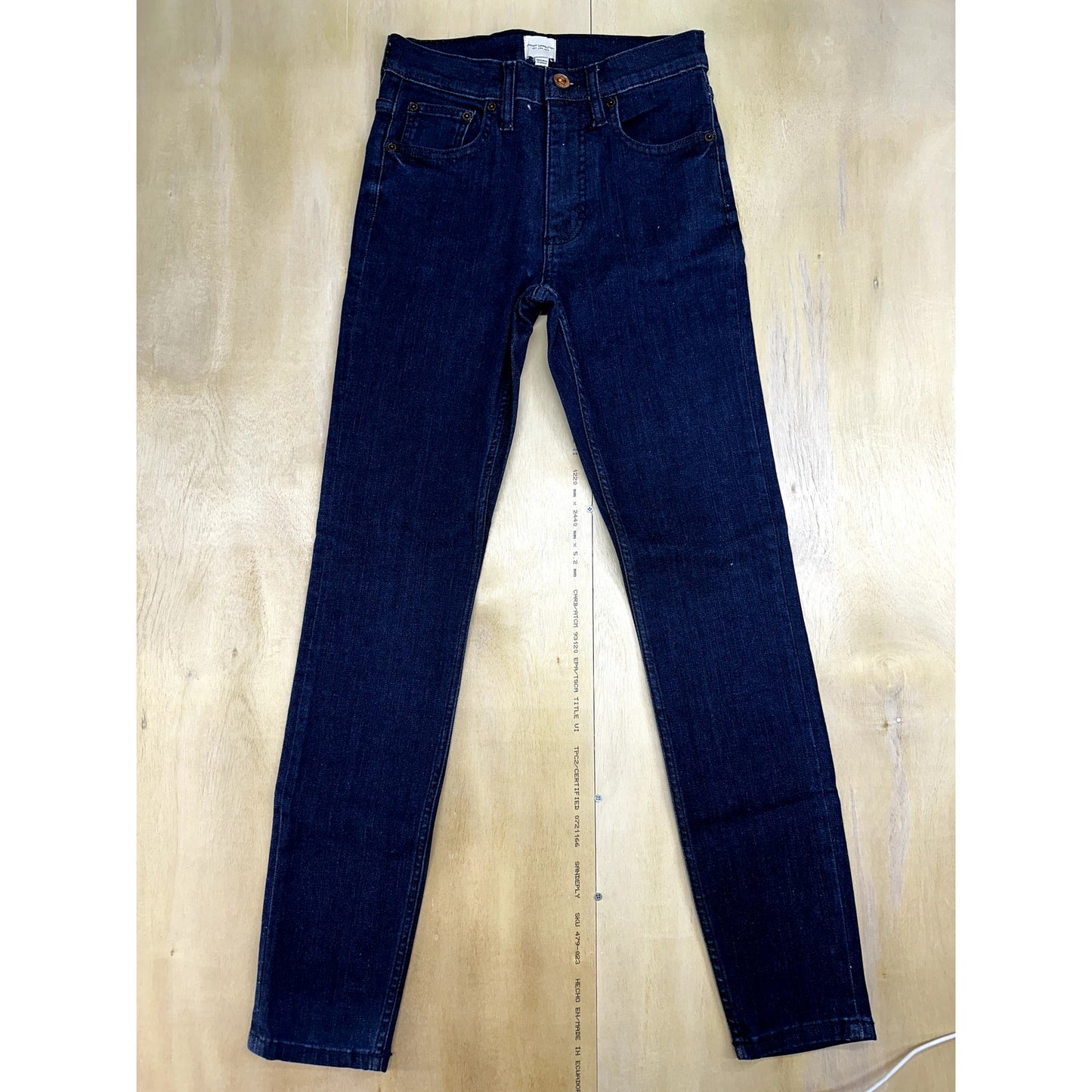 French Connection rebound 4xxxxs dark wash mid rise skinny